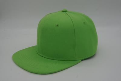 China Green Cotton Twill Material Flat Brim Snapback Cap Breathable Size 58cm for sale