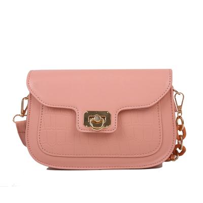 China Women's New Retro Style Lock Small PU Bag Single Shoulder Saddle Bag Cross - Body Bag for sale