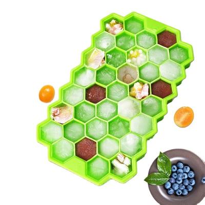 China Viable Hot Selling Honeycomb Shape 37 Holes Silicone Ice Cube Tray Mold Ice Cube Molds With Lids for sale