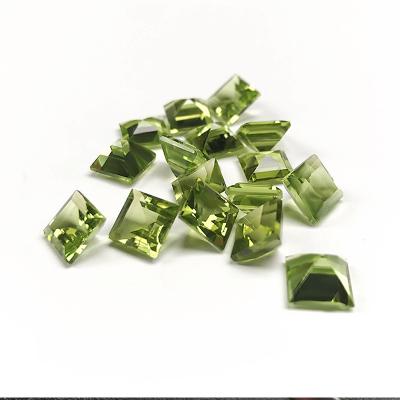 China Fire Natural Peridot Faceted Cut Color Play or Square Sized Size Green Color Gemstone Loose Peridot Natural Peridot for sale