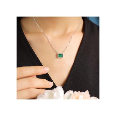 China Factory Directly 925 Sterling Silver Romantic Wholesale Green Diamond Necklace for sale