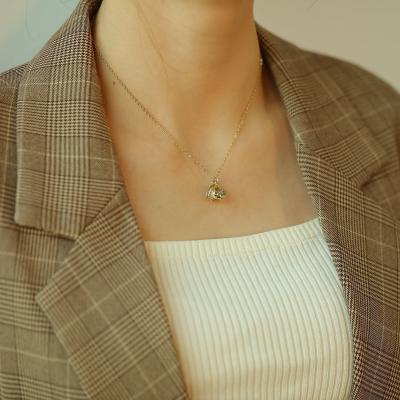 China TRENDY Ocean Pearl Style INS Shell Niche Design Light Luxury Clavicle Chain Pendant Necklace for sale