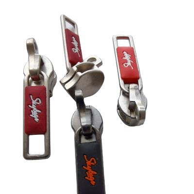 China Puller #3 #5 #7 #8 #10 Logo Metal Brand Zipper Custom Engraved Pull Pull Charms Metal Puller For Suitcase for sale