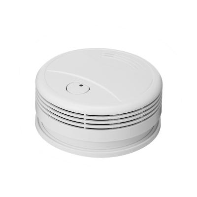 China Smoke Detector APP Control Smart Home Security TUYA WiFi Smoke Detector Sensor Alarm Sound within 90db for sale