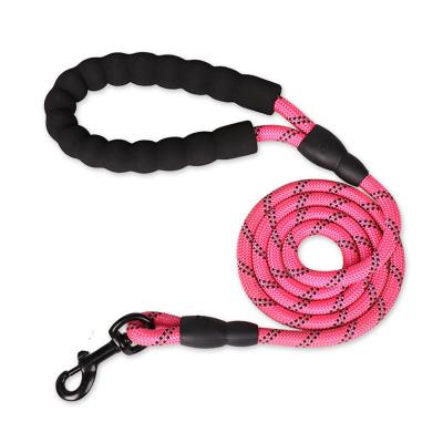 China 1.5mx1.2cm Reflective Pet Leash Nylon Sponge Silk Handle For Medium And Large Dogs Consecrated Rope Dog Leash for sale