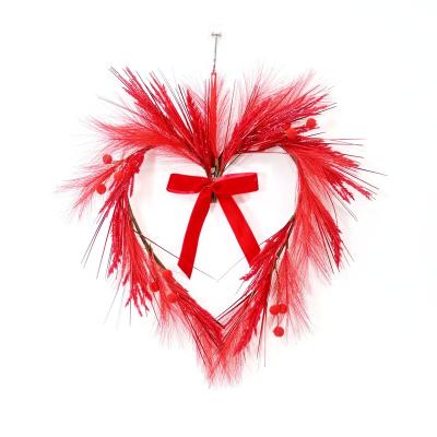 China Fibre 18 Inch Pampas Heart Shape Wreath Artificial Reed Feathers Grass Pom Pom Berries Love Gifts for sale