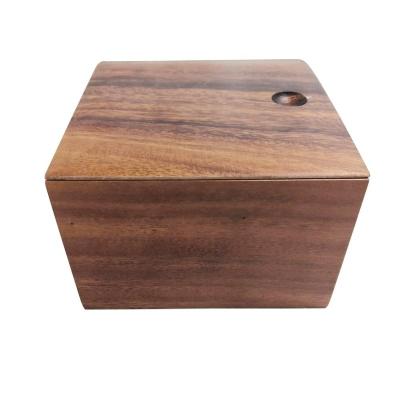 China Sustainable High End Walnut Storage Box With Lid for sale