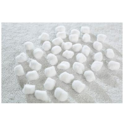 China High Quality 100% Pure Sterile Medical Cotton Ball Wadding Cotton Balls for sale