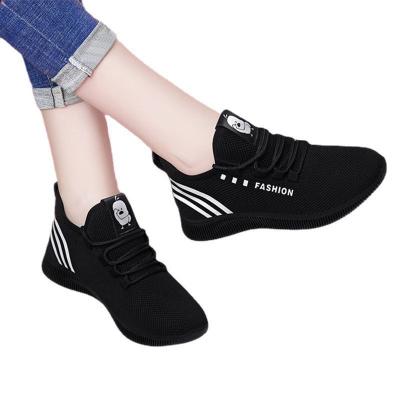 China Fashion Trend Light Walking Anti-slippery Women's Shoes Non-Slip Wear-Resistant for sale