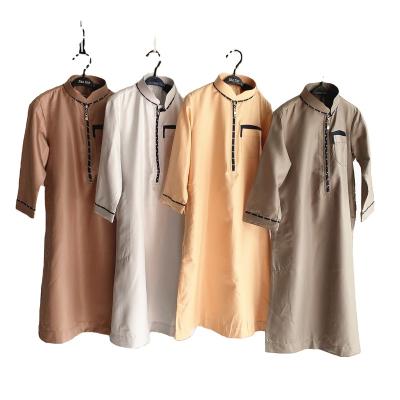 China Polyester+Cotton Factory Direct Sale Boy's Arabic Thobe Simple Style Dubai Malaysia Qatar Kids Islamic Clothing Embroidery Trim Thawb for sale