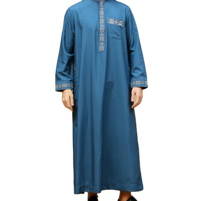 China Polyester Wholesale Embroidery Mens Clothing Abaya Modern Mens Muslim Al Ikaf Daffah Thobe Design For Arab Man for sale