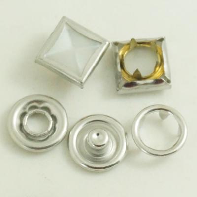 China Instant Horn Nickel Free Square Bead Button With Nickel Free Color for sale