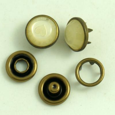 China Snap Ring Viable Four-Part Fork Pearl Button Button for sale