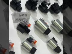 Proximity sensor Inductive proximity switch NO.270321001 for Putzmeister master cylinders