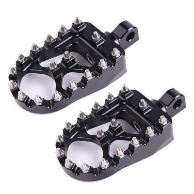 China Aluminum Alloy CNC Wide Foot Peg For Harley Dyna Sportster Fatboy for sale