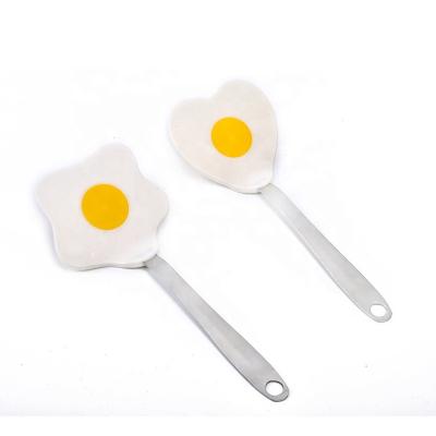 China Free Sample Wholesales Yiwu Supplier Heart Shaped Viable Nylon Spatula And Flower Shapes Utensils Egg Turner With Stainless Steel Handle for sale