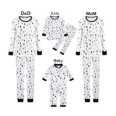 China Sincerity QUICK DRY 2022 New Collection Family Christmas Tree Print Pajamas Set Sleepwear Teen Pajamas Sets Women Newborn White Comfortable Sleepwear for sale