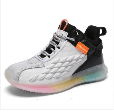 China Fashion Power Sports Running Shoes Sneaker Lace Up Waterproof Pulsating Yeezy Shoes zu verkaufen