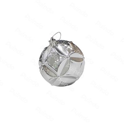 China Shatterproof Silver Shiny Christmas Ornament Ball A29 Hanging Christmas Ornament Ball Customized by Puindo Christmas Decorations 8cm for sale