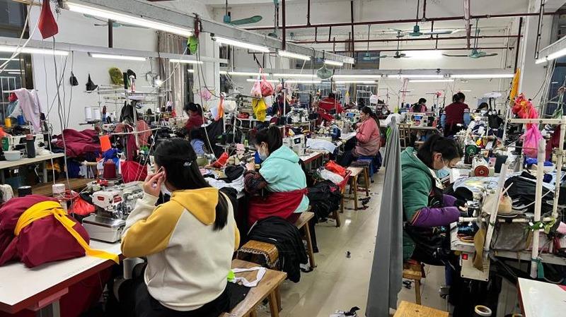 Verified China supplier - Guiping Mule Town Feifan Garment Factory