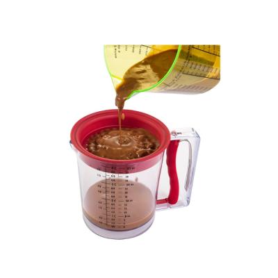 China 4 CUPS Sustainable Measuring Easy Release Gravy Digital Fat Plastic Fat Separator for sale