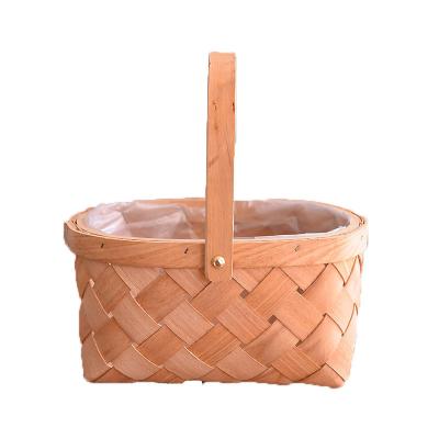 China Viable Handmade Wood Chip Storage Basket Explosion Models Handle Bread Picnic Basket Storage Desktop Basket for sale