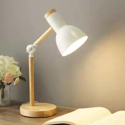 China Simple Style EUROPEAN Beside The Home Office Wooden Lighting Art Reading Lamp For Bedroom Iron Desk Night Light for sale