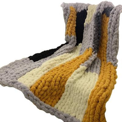 China Soft +safe custom LOGO plaid handmade arm crochet yarn chunky blanket chenille blanket 50*60