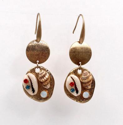 China Factory Cute Fashion Customized Metal Shell Jewelry Cowry Gold Drop Dangle Earring For Women Beach Jewelry Earrings for sale