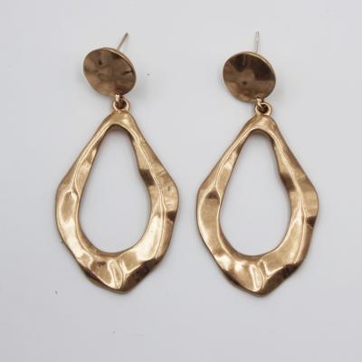 China Trendy Fancy Matt Gold Post Earring Stylish Hot Selling TREND STYLE for sale