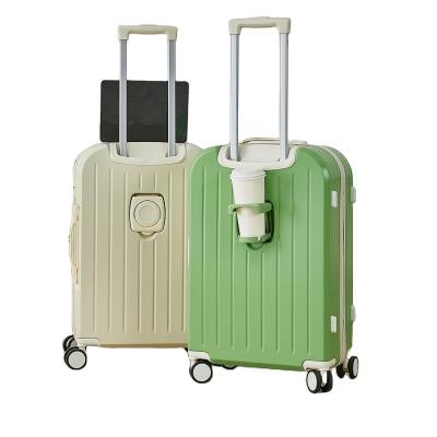 China Luggage with Hard USB Port ABS Plastic Case Trolley Travel Suitcase Bag Cover Big Wheels Large Capacity Suit Case Luggage Sets for sale