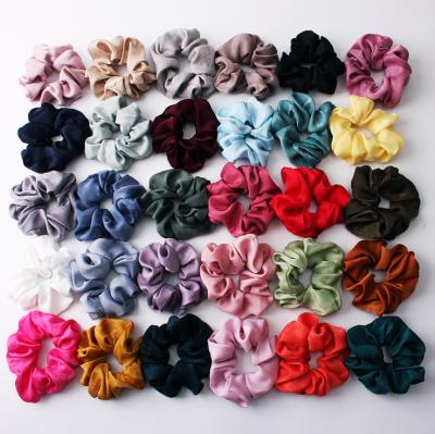 China UNIQ Wholesale 2021 Girl Hair Decoration Customize Silk Satin Hair Tie Hair Accessories Scrunchies For Women for sale