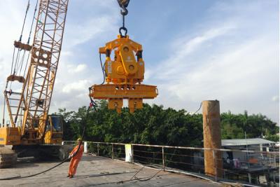 China Vibro hidráulico eléctrico modificado para requisitos particulares 1050r/minuto de la pila de Hammer 90kw del conductor de pila en venta