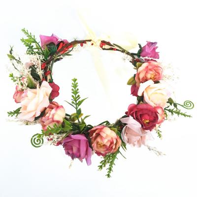 China 2021 European and American Style New Arrival High Quality Wedding Artificial Flower Crowns Spring Rose Flower Headband for Beach Vacation for sale