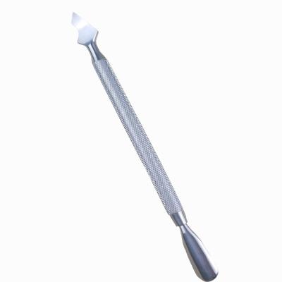 China Various Cutting Edge Factory Outlet Design Cuticle Nipper And Pusher Stainless Steel Metal Nail Cuticle Pusher for sale