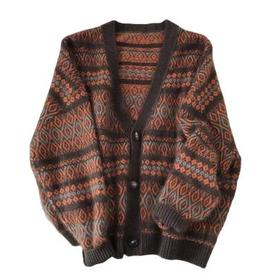 China Anti-Wrinkle Wholesale Autumn Women Retro Rhombus Jacquard Loose V-Neck Knitted Cardigan Sweater for sale