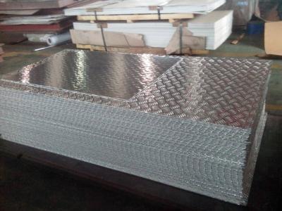 China Metaal van het het Aluminiumblad van de diamantplaat 3105 1100 3003 het Loopvlakplaat van de 5052 Aluminiumdiamant Te koop