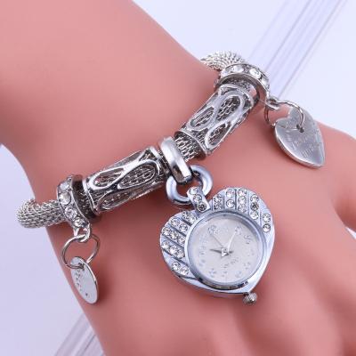 China FASHIONABLE Fashion Luxury Gold Plated Brass Crystal Heart Women Watch With Bracelet for sale