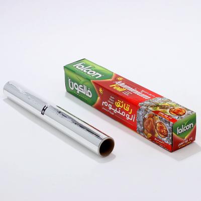 China 8011 legering aangepaste dikte oven aluminiumfolie papierrol voor huishoudelijk keukengebruik Te koop