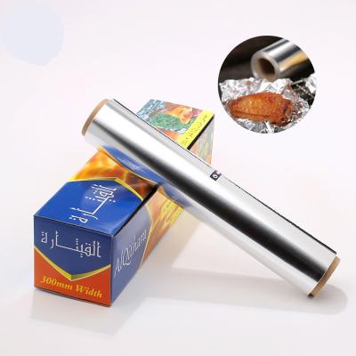 China Kitchen 75 Sq Ft Food Packing Catering Aluminium Foil Rolls with Customized Thickness for sale