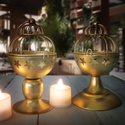 China Home decoration Christmasmetal Christmas decoration Middle Eastern star and moon metal ornaments birdcage creative European style candle holder for sale