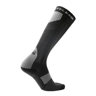 China Breathable Antibacterial And Deodorant Compression Sport Socks for sale