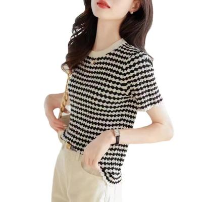 China Wholesale New Arrival Anti-wrinkle Fashion Lady Round Neck Short Sleeve Slim Fit Grid Women Sweater for sale