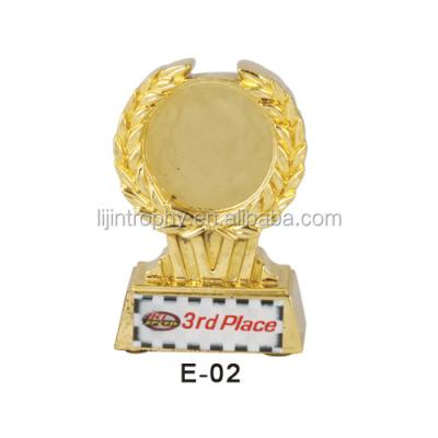 China Europe Supply Gold Resin Golf Trophy and Resin Golf Award for sale