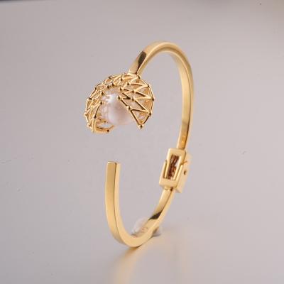 China Fashion Pearl Nest Gold Plated PVD IP Coated Ion Plated Bangle for sale