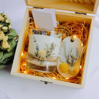 China Fashionable Wooden Gift Box Luxury Private Label Dried Flower Candle and Wax Tablet Soy Scented Gift Set for sale