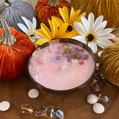 China Coconut Shell Eco-friendly Organic Soy Wax Bowl Decorations Crystal Scented Candles With Dried Flowers for sale