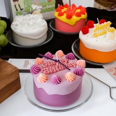 China Birthdays Customized New Designed High Quality Luxurious Decorative Handmade Soy Wax Scented Candles in Cake and Dessert Styles for sale