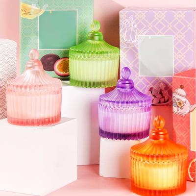 China Fashionable Wholesale Handmade Perfume Vanilla Wood Wick Scented Candles In Glass Candy Jar for sale