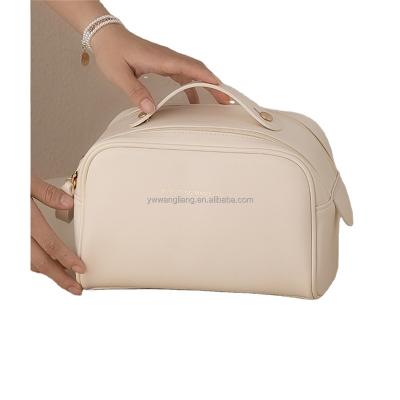 China Vintage Professional supply all kinds of  Lady hot sales cosmetic storage bag for sale